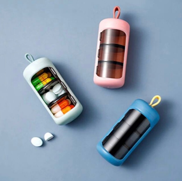 Таблетница с 3 ячейками из пластика 9×3 см для таблеток - мятний цвет 603771 фото